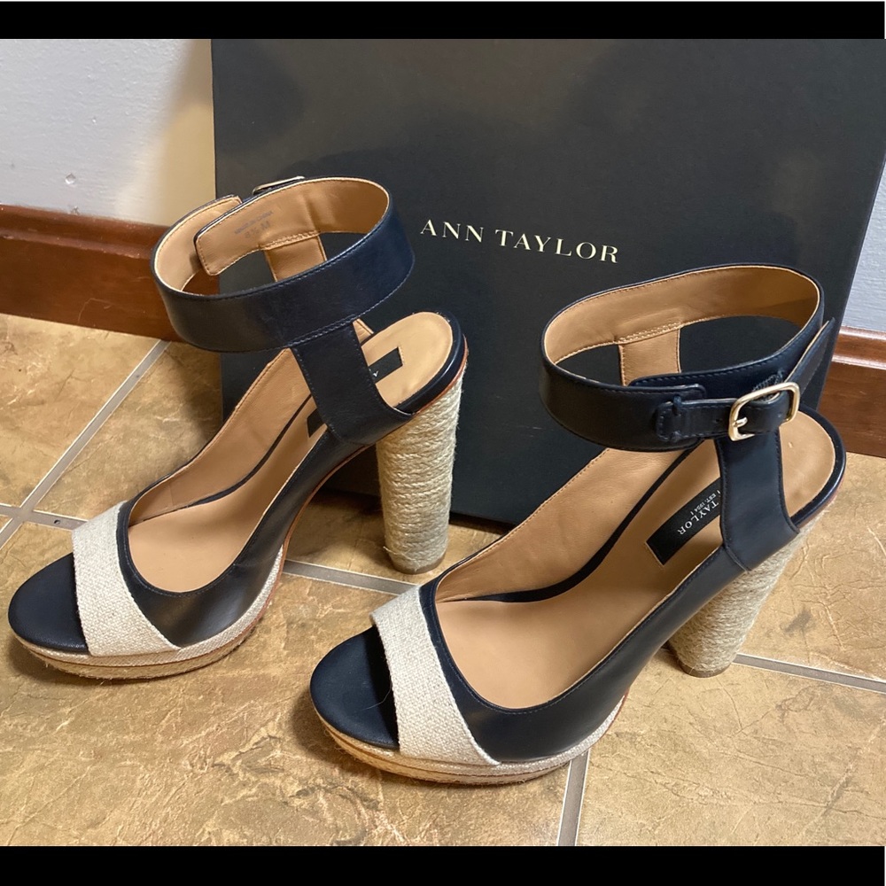 Ann Taylor heeled sandal